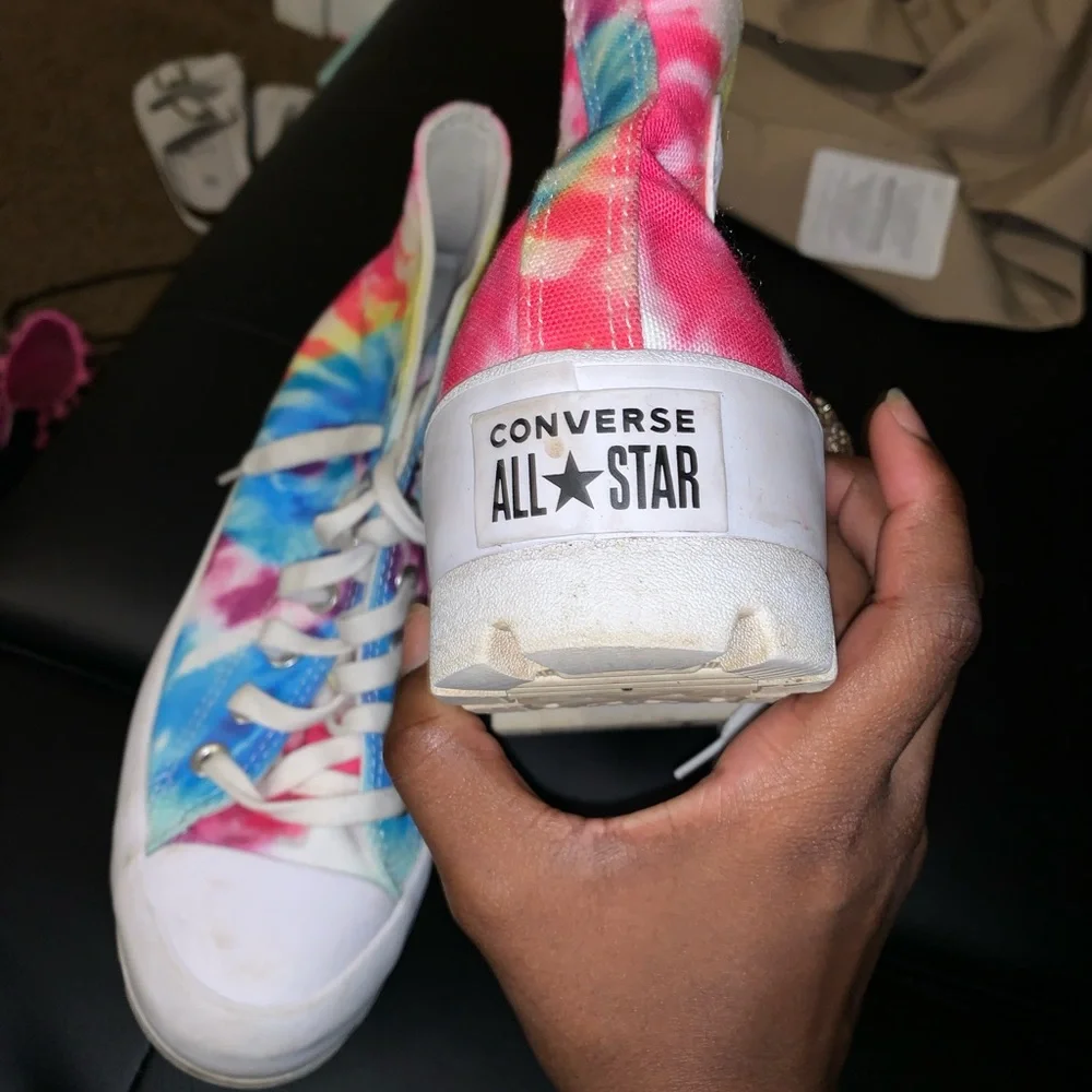 Converse - Picture 4 of 7